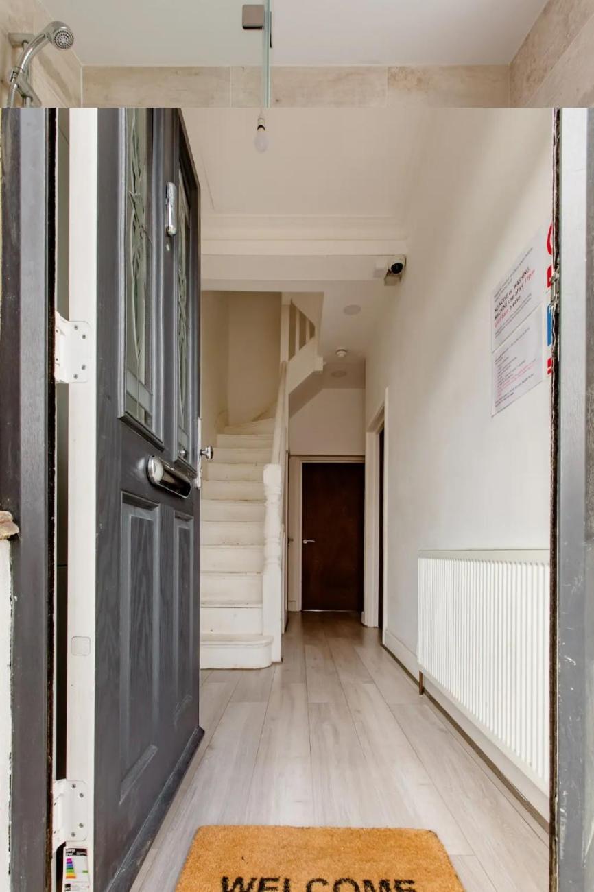 Double Room Edmonton Green, London N9 Екстер'єр фото