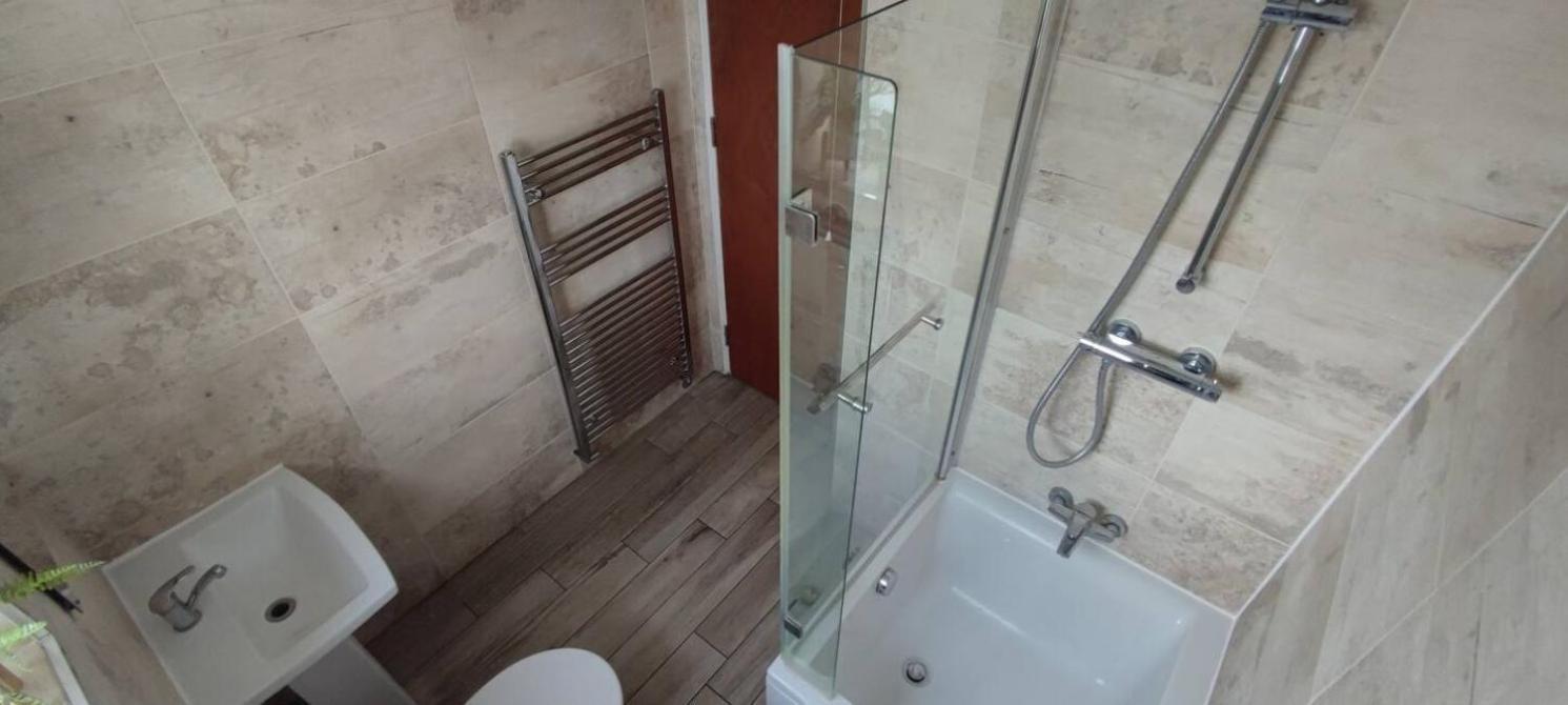 Double Room Edmonton Green, London N9 Екстер'єр фото