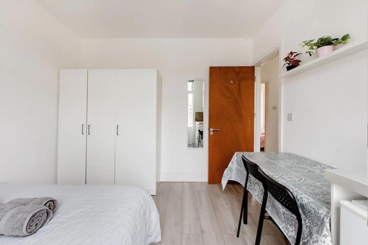 Double Room Edmonton Green, London N9 Екстер'єр фото